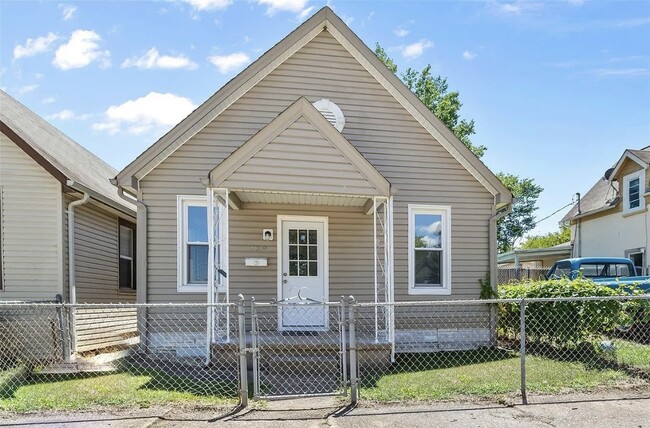 Building Photo - 129 E Pratt St Rental