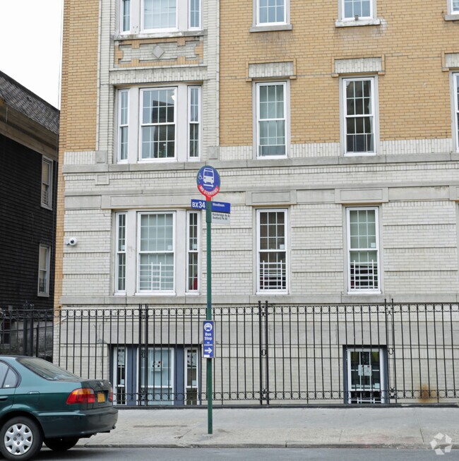 Photo - The Bainbridge Court