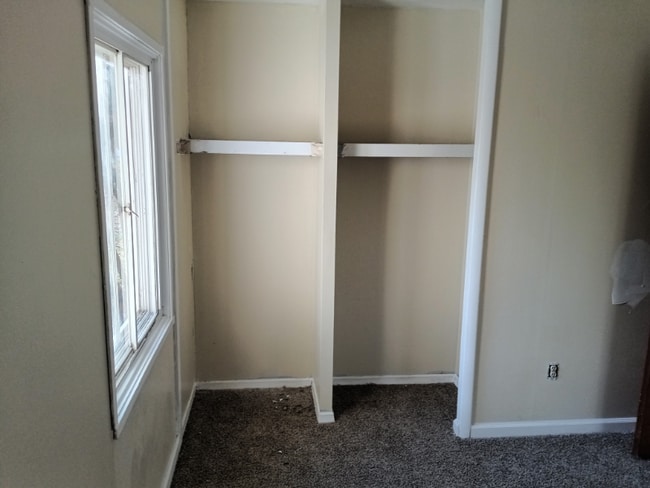 Photo - 1137 Regent St