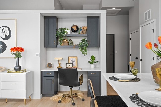 Photo - 1000 Main Street Apartments