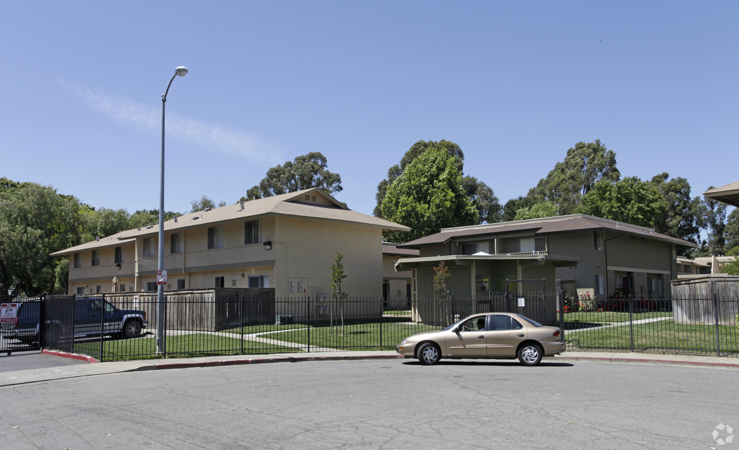 Parkside Villa Apartments - Parkside Villa Apartments