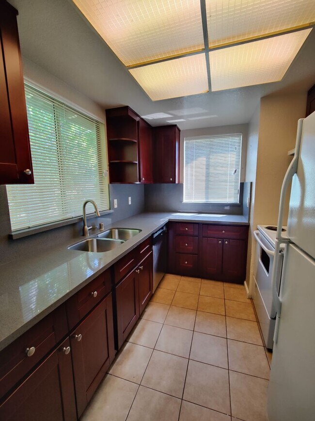 Photo - 748 Chadwick Ln