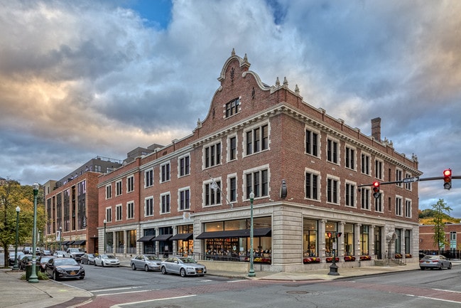 The News Apartments