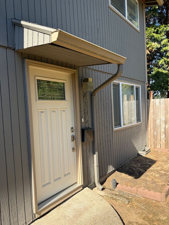 Building Photo - JHOP03 Unit 4105