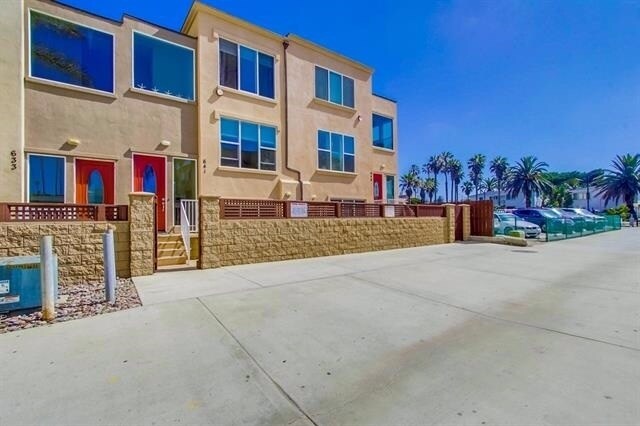 Photo - Spacious Luxurious North Pacific Beach 4BD/3BA Townhome! Right By The Water~ $7,495/mo