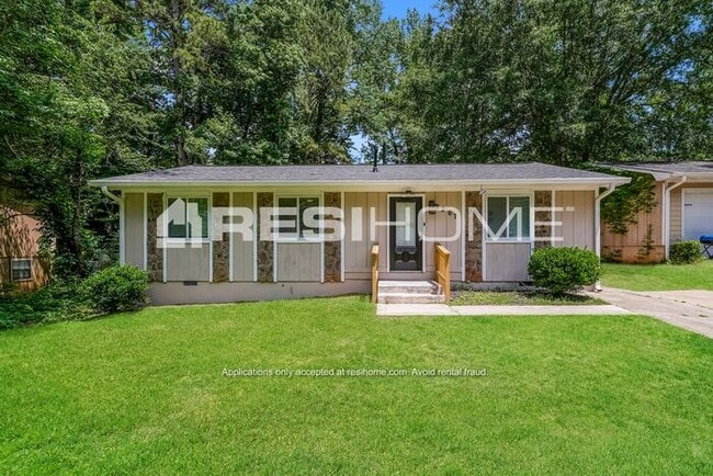 Building Photo - 2267 Cherokee Valley Dr