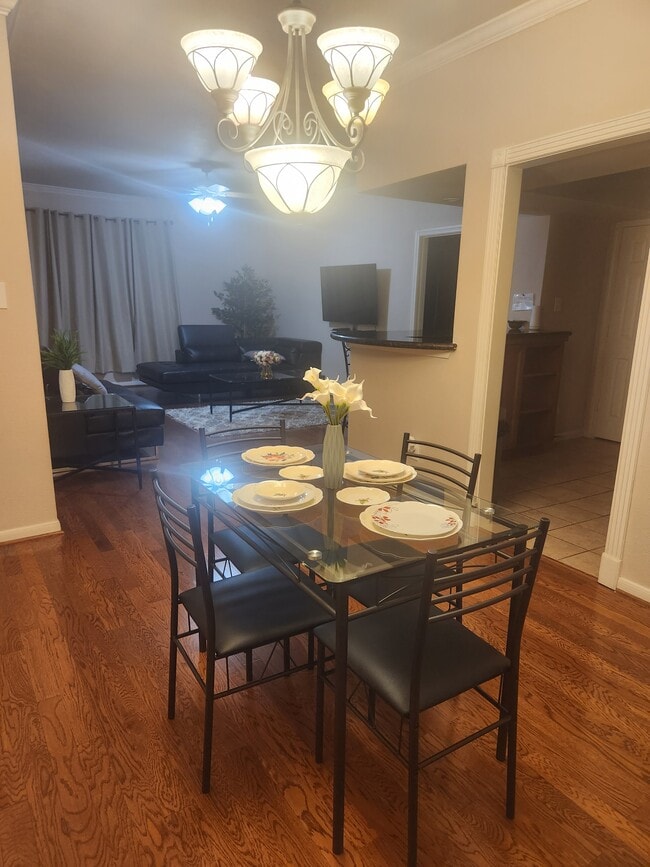 Photo - 2255 Braeswood Park Dr Unit Condo