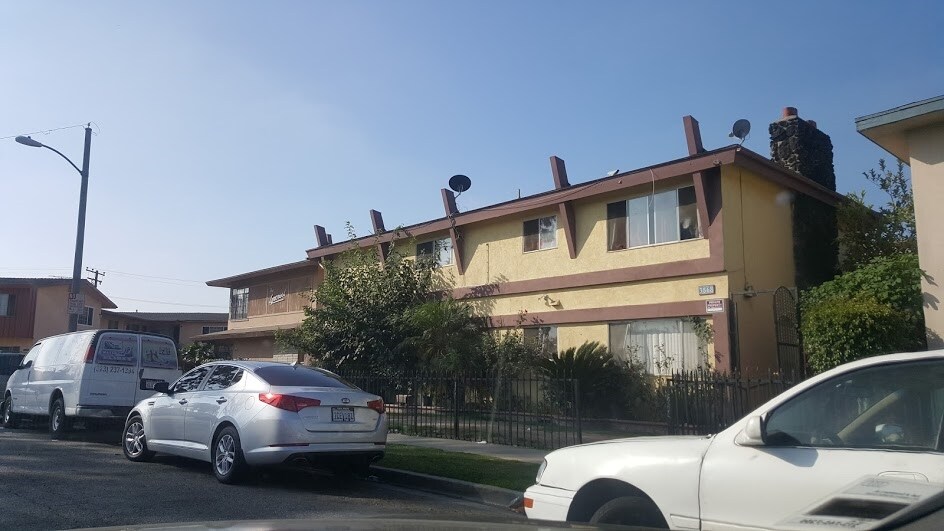 Photo - 3546 Brenton Ave