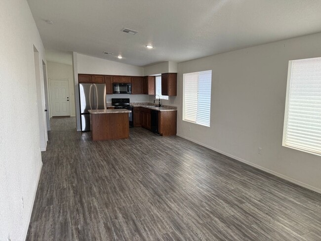 Photo - Desert Sands 4 bedroom 2 bathroom home with extra living room
