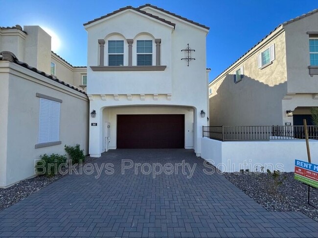 Photo - 265 E Balsam Dr