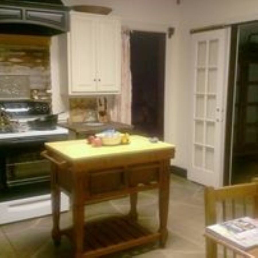 kitchen - 985 W Haynes Rd Unit basement apartment