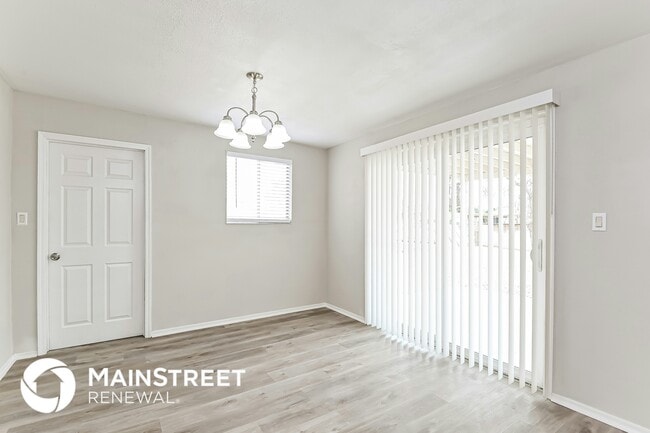 Photo - 927 W Calle Garcia