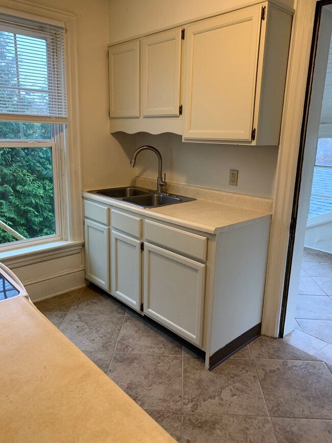 Photo - 300 Grampian Blvd Unit 1