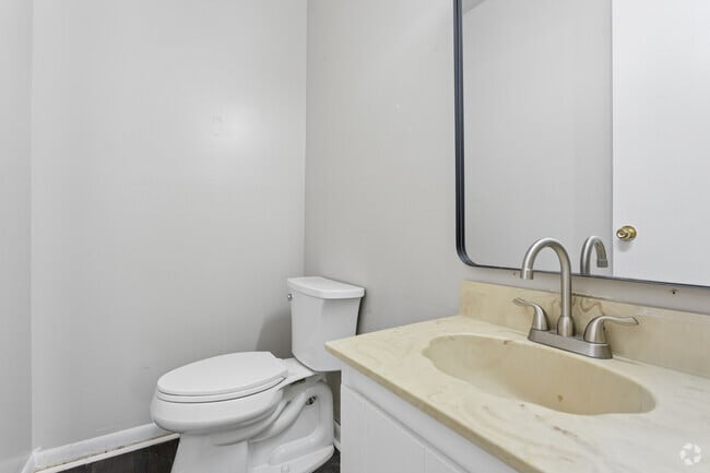 1BR, 1.5BA - 630SF - Second Bathroom