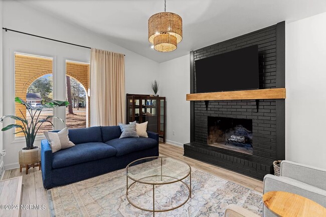 Photo - 308 Stuart Ave