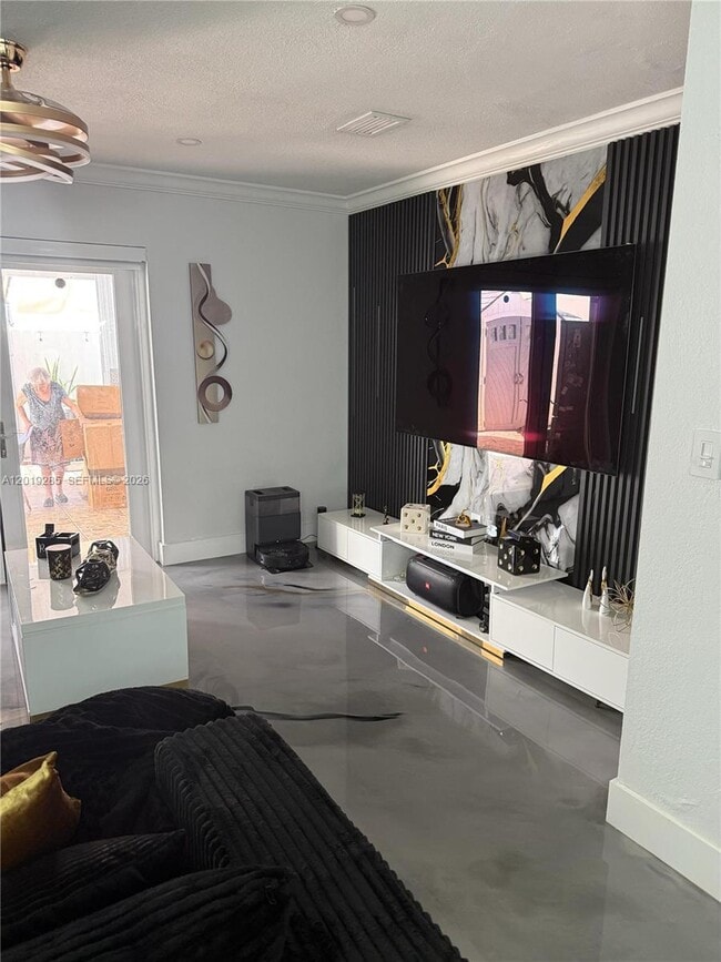 Photo - 1310 W 42nd St Unit 1310