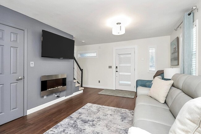 Photo - 2016 Brewton Dr