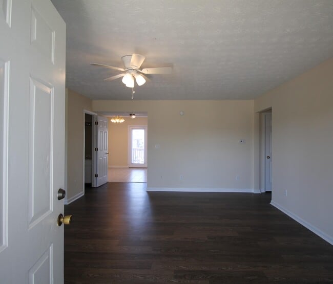 Photo - 639 Miles Rd