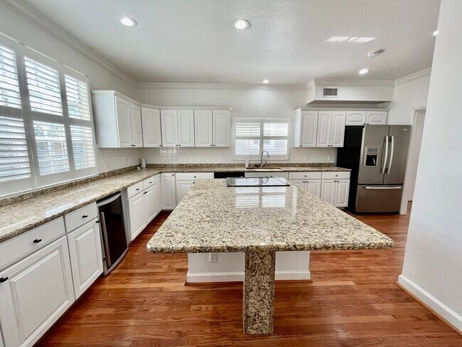 Photo - 3006 W Julia St Unit C