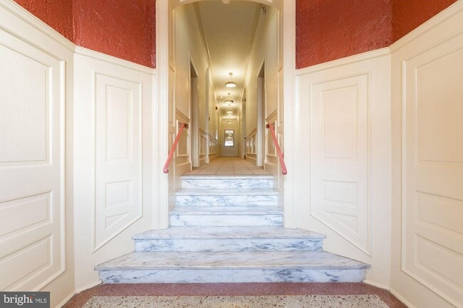 Entryway - 3014 Dent Pl NW Unit 20E