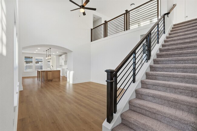 Photo - 21211 Metallic Blue Dr