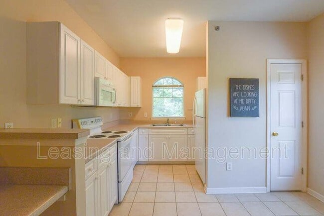 Photo - 1035 Telfair Way