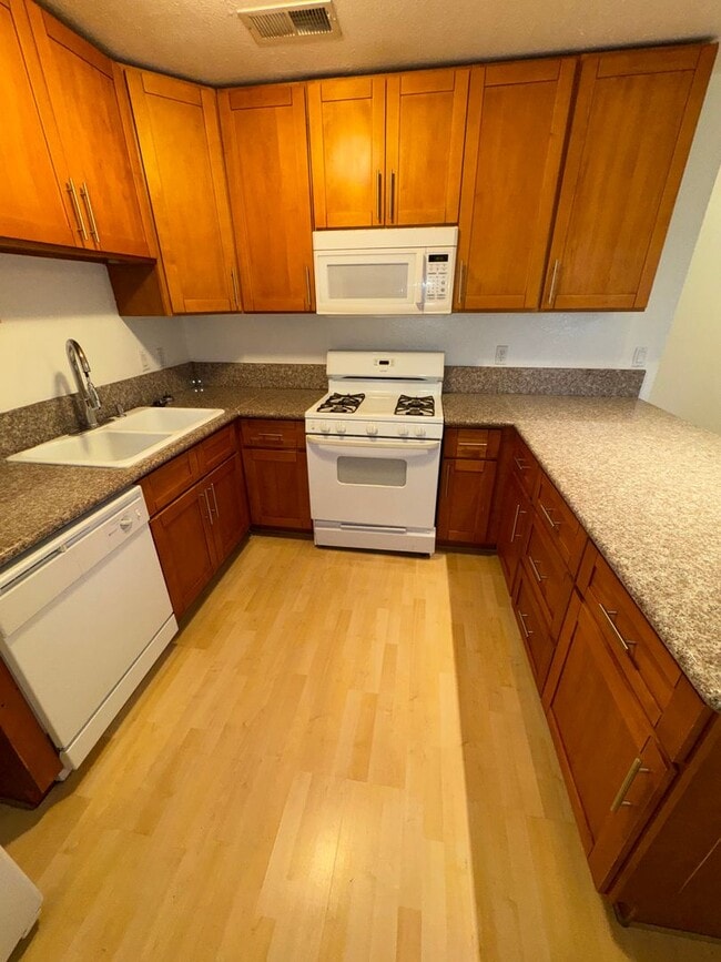 Photo - Harrison St Duplex Unit Harrison Duplex