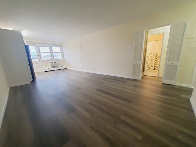 Photo - 444 Bedford St Unit 9