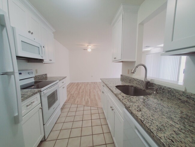 Photo - 1900 Summer St Unit W