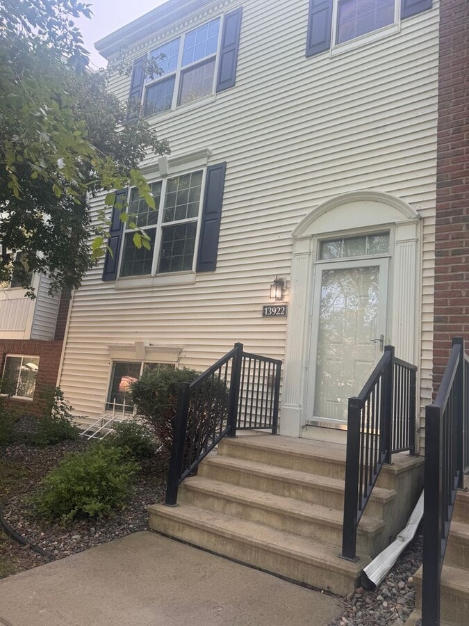 Photo - 13922 Ironstone Terrace NW