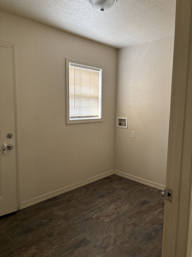 Photo - 3102 Wild Red Rd