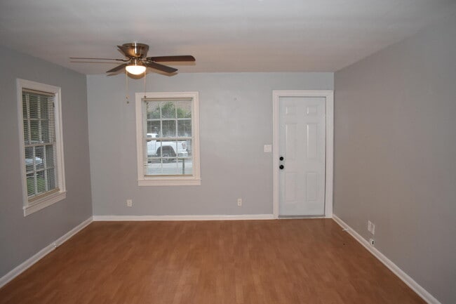 Photo - 940 Bignonia Rd