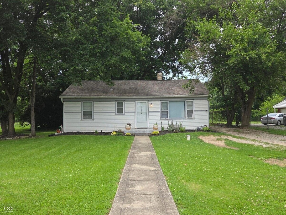 Photo - 6104 Bettcher Ave