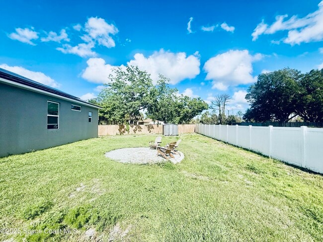 Photo - 614 Lynbrook St NW