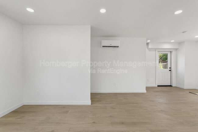 Photo - 1503 E Marietta Ave