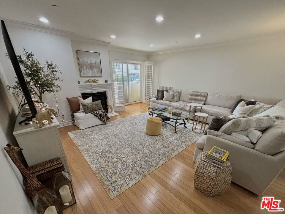 Photo - 1828 Glendon Ave