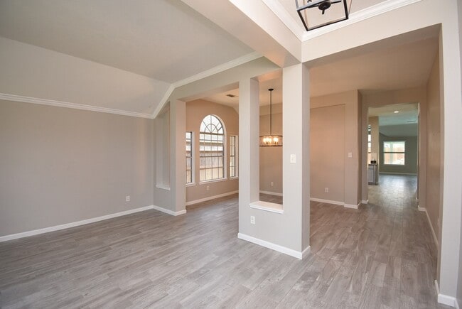 Building Photo - 23122 Beech Canyon Dr