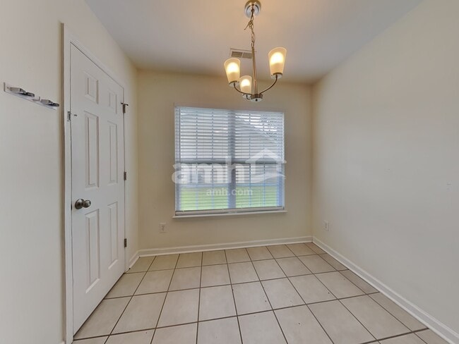 Photo - 1323 Lantern Rd