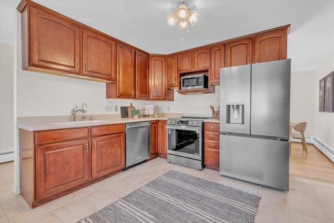 Photo - 650 Hartford Dr