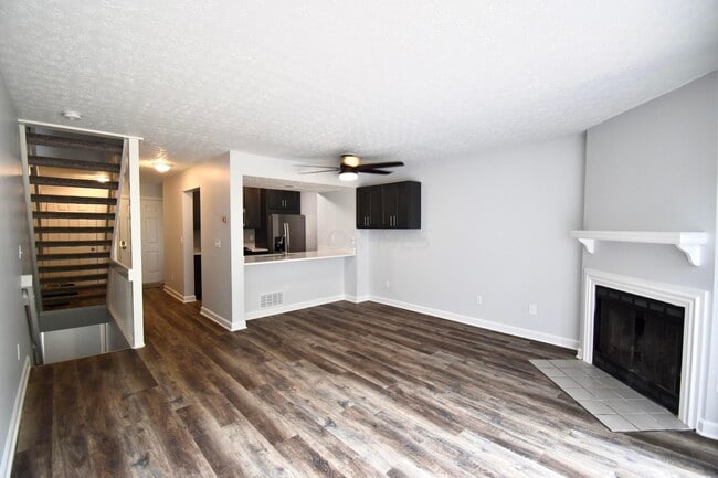 Photo - 1882 Bennigan Dr Unit 100C