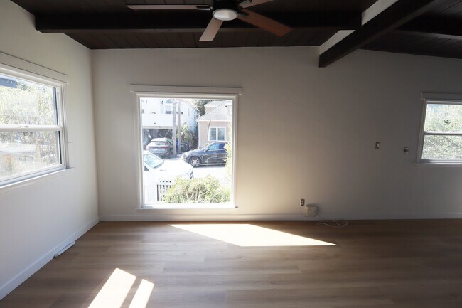 Photo - 429 28th St Unit 429 28th St. (Front )