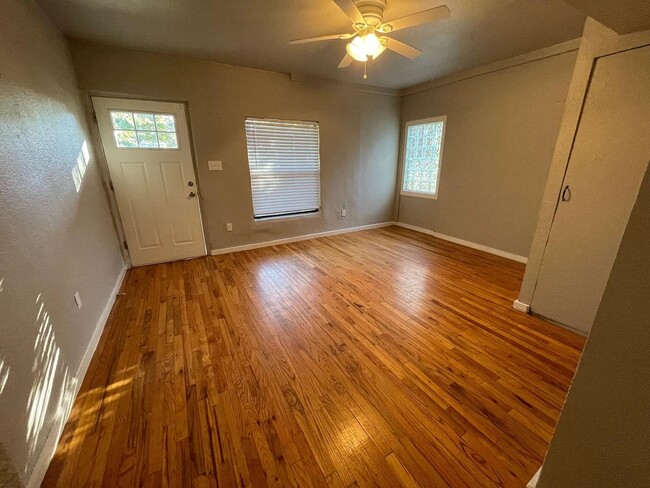 Photo - 1410 Ashwood Rd Unidad A