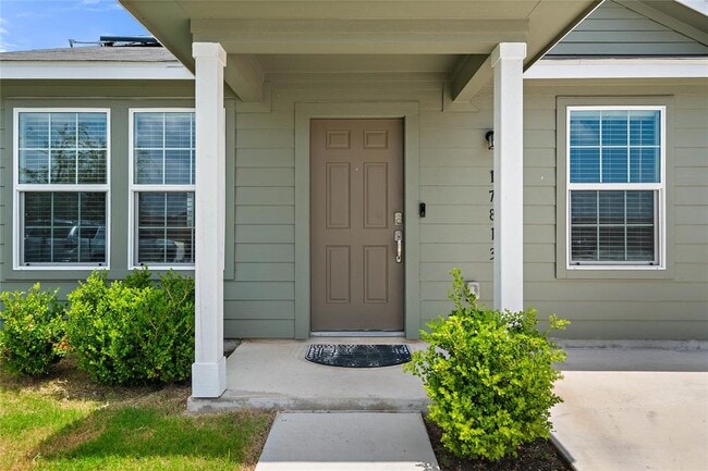 Photo - 17813 Willacy Cv