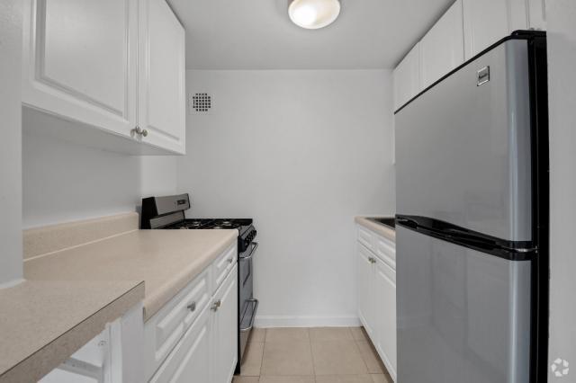 Building Photo - 1 bedroom in New York NY 10010 Unit 06K Rental