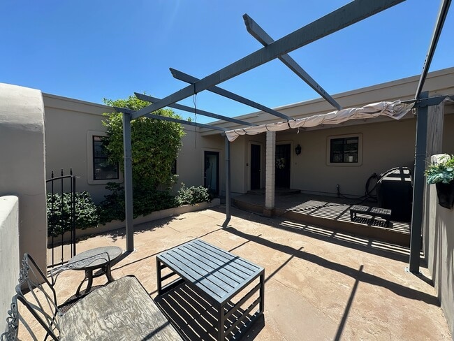 Photo - 12230 N Desert Sage Dr Unit Charming Duplex