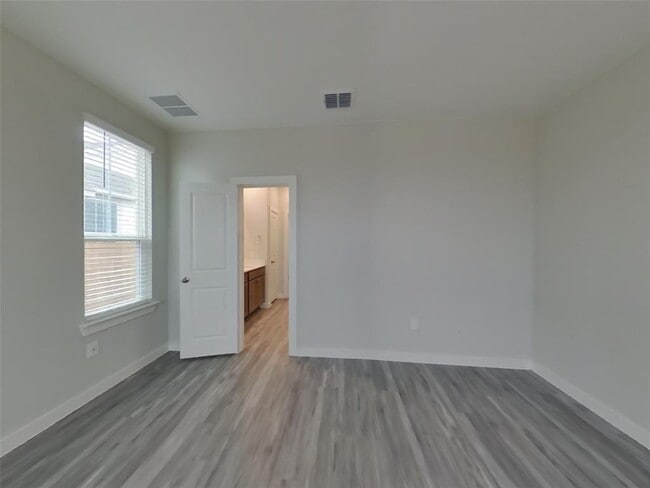 Photo - 1605 Mexican Heather Dr