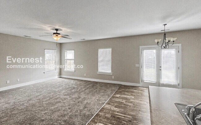 Photo - 4 Bed, 2.5 Bath Home with Garage / Pet-Friendly / Available Now!