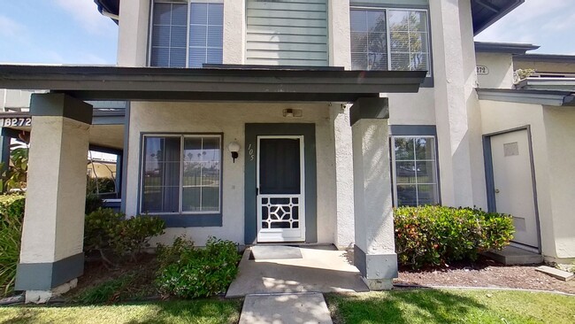 Beautiful 2 Bed 1 Bath Townhome in Hunting... - Beautiful 2 Bed 1 Bath Townhome in Hunting...