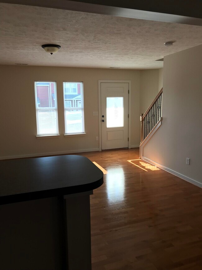 1211 Poet's Ct