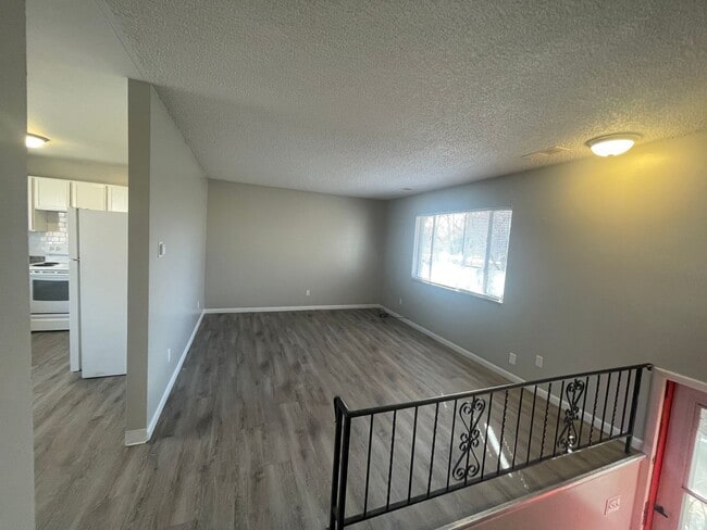 Photo - 1113 W Arroyo Ave Unit 3